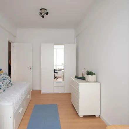 Image 2 - Rua Eugénio dos Santos, 2780-105 Oeiras, Portugal - Apartment for rent