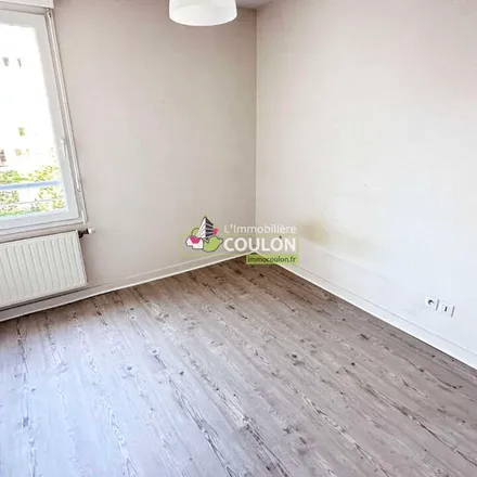 Image 4 - 10 Rue Philippe Marcombes, 63000 Clermont-Ferrand, France - Apartment for rent
