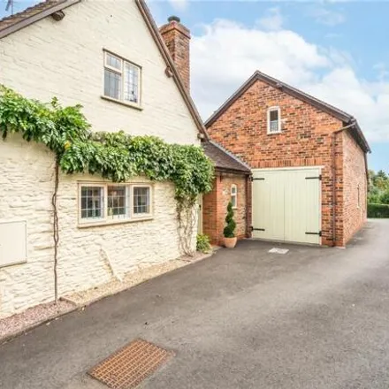 Image 4 - Old Lion, Lower Street, Cleobury Mortimer, DY14 8AA, United Kingdom - House for sale