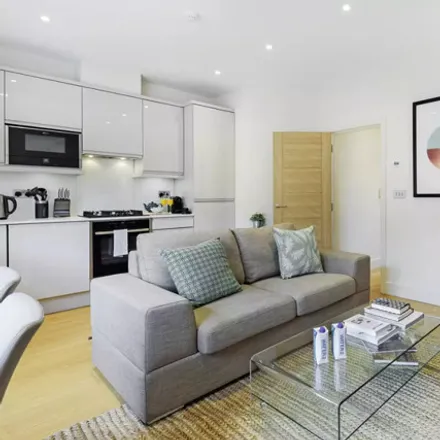 Image 5 - Medina Mansions, 102 Great Titchfield Street, East Marylebone, London, W1W 7PP, United Kingdom - Apartment for rent