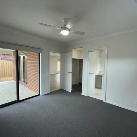 Image 6 - Dove Avenue, Winter Valley VIC 3358, Australia - Apartment for rent