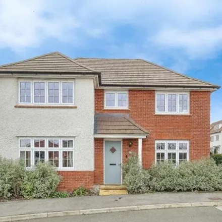 Buy this 5 bed house on Crozier Lane in Newell Green, RG42 4GT