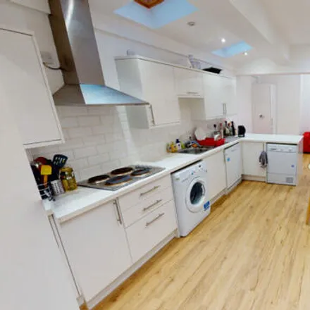 Rent this 6 bed house on 287 Heeley Road in Selly Oak, B29 6EL