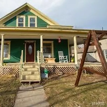 Buy this 3 bed house on 485 West Main Street in Bowling Green, MO 63334