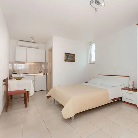 Rent this studio apartment on Makarska in 21115 Split, Croatia