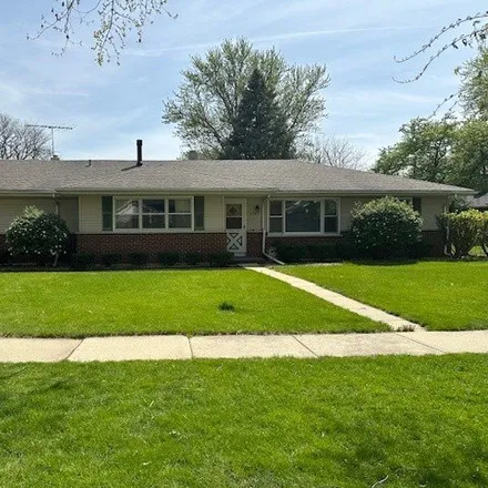 Rent this 3 bed house on 1187 Squire Drive in Aurora, IL 60505