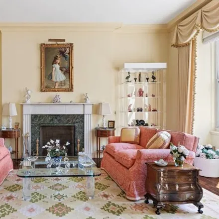 Image 5 - 19 East 72nd Street, New York, NY 10021, USA - Townhouse for sale