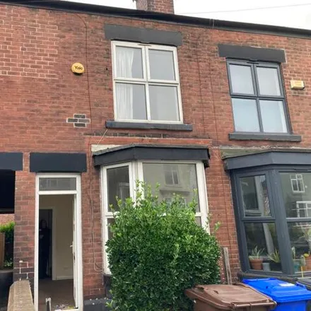 Rent this studio house on Chesterfield Road in Sheffield, S8 0ST
