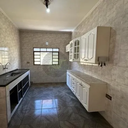 Buy this 2 bed house on Rua Costa do Marfim in Vila Amorim, Americana - SP