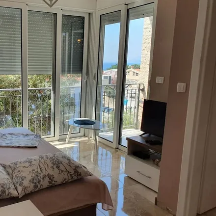 Rent this 1 bed apartment on Arabela 2 Apartments Utjeha Montenegro in Ulica Paljuškovo BB, 85000 Kunje