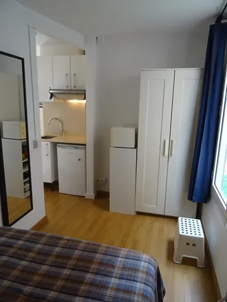 Rent this 1 bed apartment on Carrer Gran de Gràcia in 49, 08012 Barcelona