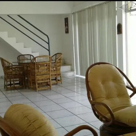 Buy this 5 bed house on Avenida Durán Ballén in 241550, Salinas