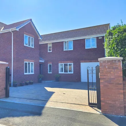 Buy this 5 bed house on Sanderling Close in Porthcawl, CF36 3TS