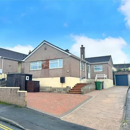 Buy this 4 bed house on Shortwood Crescent in Elburton Village, PL9 8TL