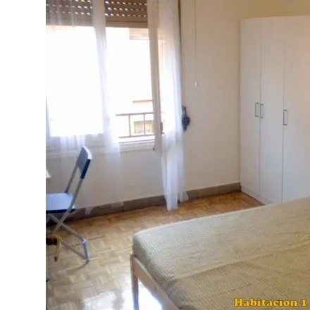 Rent this 5 bed room on Madrid in Origen Taberna Madrid, Calle de Juan Álvarez Mendizábal