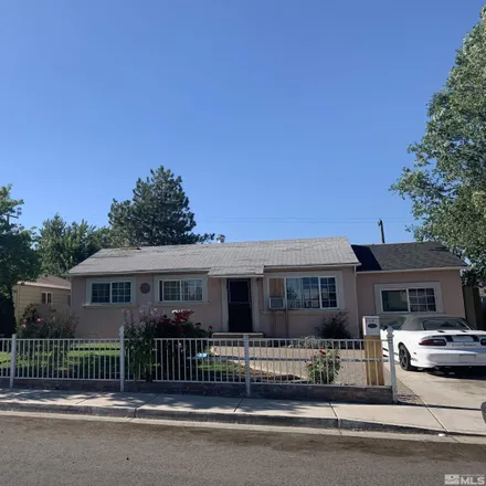 Buy this 3 bed house on 1401 Castle Way in Reno, NV 89512
