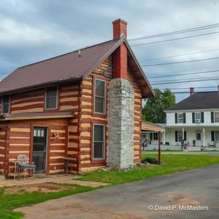 Image 2 - Bunker Hill Post Office, Giles Mill Road, Bunker Hill, Berkeley County, WV 25413, USA - House for sale