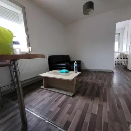 Rent this 2 bed apartment on 4 Place de l’Hotel de Ville in 62820 Libercourt, France