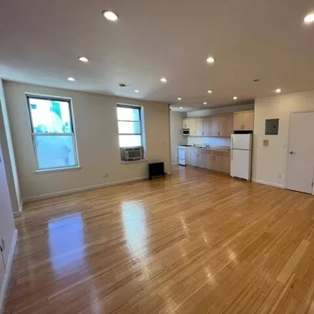 Image 7 - 245 Wadsworth Ave Unit 6V, New York, 10033 - House for rent