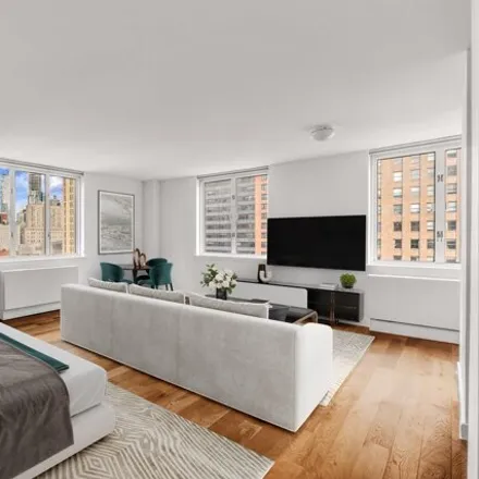 Image 2 - 225 Rector Place, New York, NY 10280, USA - Condo for sale