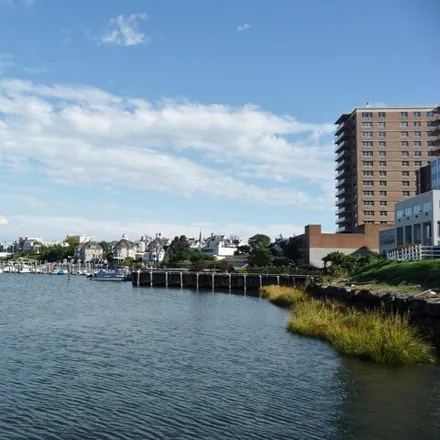 Rent this 1 bed condo on Riverview Towers in Riverside Avenue, Red Bank