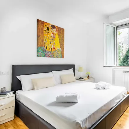 Rent this 1 bed apartment on EM2 Moto in Via Alcuino, 20149 Milan MI