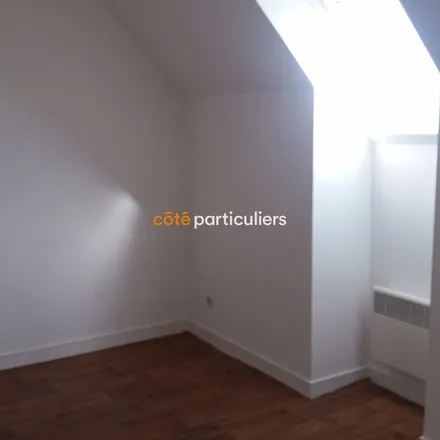 Rent this 3 bed apartment on 6 Avenue de la Libération in 45700 Villemandeur, France