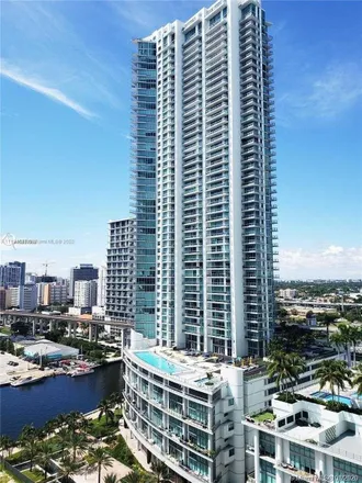 Buy this 3 bed condo on Mint in Riverwalk, Miami