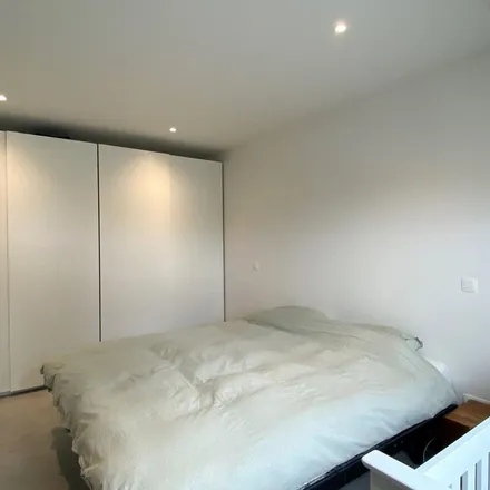 Rent this 4 bed apartment on Kerkeweg 42A in 8490 Snellegem, Belgium