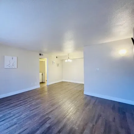Image 1 - 2600 East Fairmount Avenue, Phoenix, AZ 85016, USA - Apartment for rent