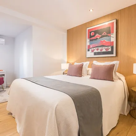 Rent this 2 bed apartment on Instituto Homeopático y Hospital de San José in Calle de Eloy Gonzalo, 28010 Madrid