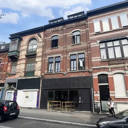 Image 3 - Avenue de Waterloo 35, 6000 Charleroi, Belgium - Apartment for rent