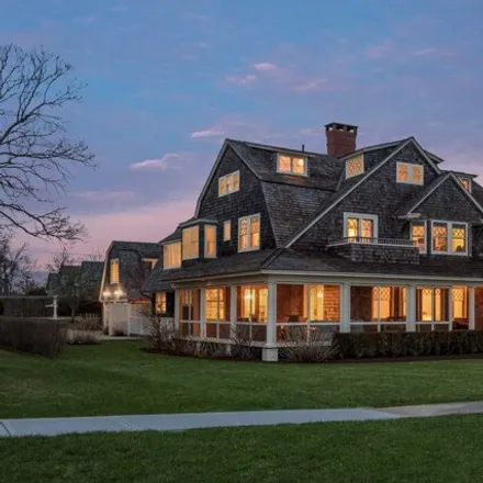 Buy this 7 bed house on 9 Pettipaug Avenue in Fenwick, Old Saybrook