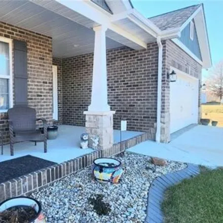 Image 5 - 1415 Mc Kinley Street, Mascoutah, Saint Clair County, IL 62258, USA - House for sale