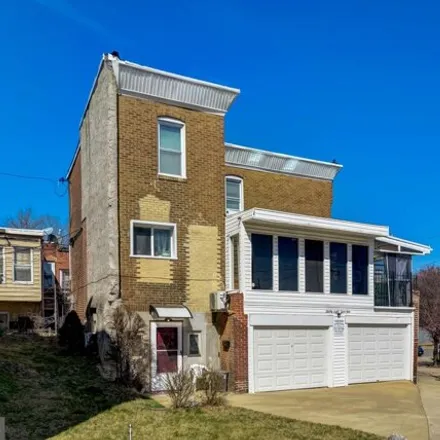 Image 2 - 952 North 38th Street, Philadelphia, PA 19104, USA - House for sale