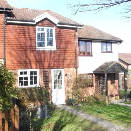 Rent this 2 bed townhouse on Greenhill Gardens in Guildford, GU4 7HH