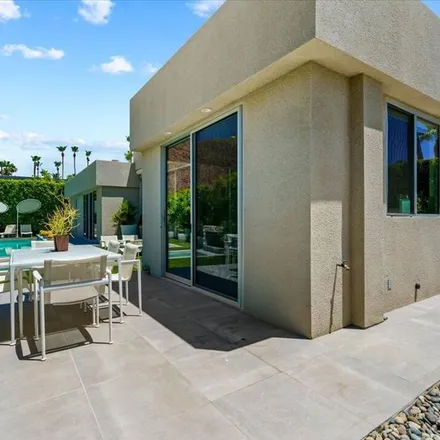 Rent this 3 bed apartment on 1161 Los Robles Drive in Palm Springs, CA 92262