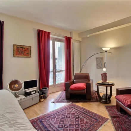 Image 7 - 34 Rue des Martyrs, 75009 Paris, France - Apartment for rent