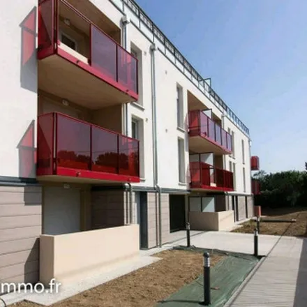 Rent this 2 bed apartment on 141 Chemin Saint-Pierre in 31170 Tournefeuille, France