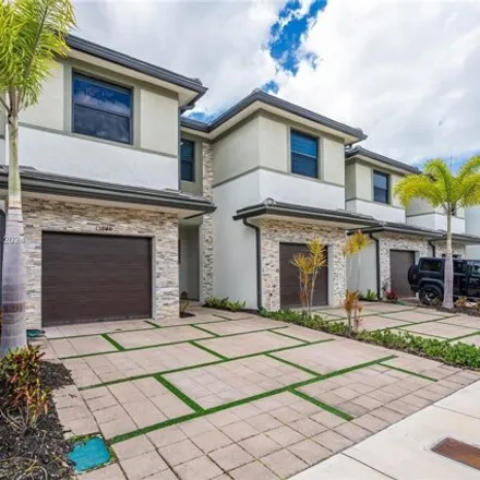 Image 2 - unnamed road, Miami Lakes, FL 33018, USA - Townhouse for sale