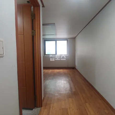 Image 3 - 서울특별시 강남구 신사동 561-26 - Apartment for rent