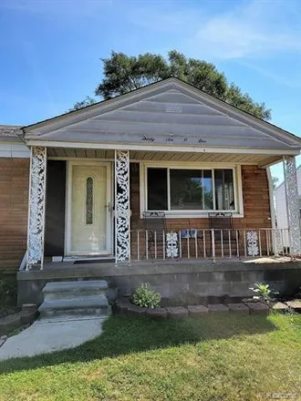 Buy this 2 bed house on 20th Street in Wyandotte, MI 48192
