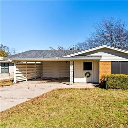 Buy this 3 bed house on 229 South Rice Street in Lampasas, TX 76550