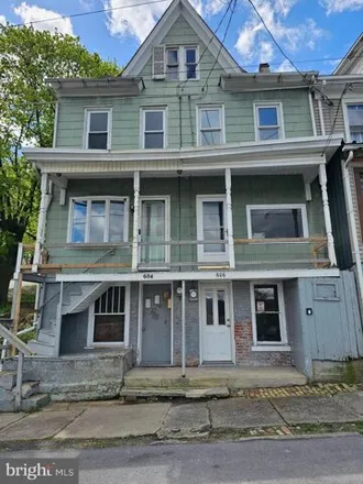 Image 1 - 610 West Mulberry Street, Fairview-Ferndale, Shamokin, PA 17872, USA - House for sale