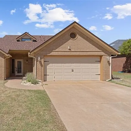 Buy this 5 bed house on 146 Northeast 51st Street in Lawton, OK 73507