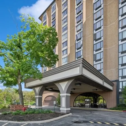 Buy this 1 bed condo on 28 Renaissance Place in Palatine, IL 60067