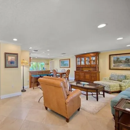 Image 4 - 840 Harbor Island, Clearwater, FL 33767, USA - House for sale