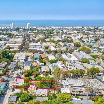 Buy this 5 bed house on 2641 Highland Avenue in Santa Monica, CA 90405