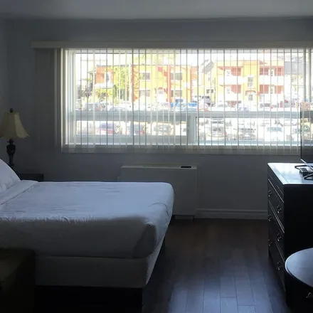 Rent this studio apartment on 92 De L'hotel-De-Ville Street