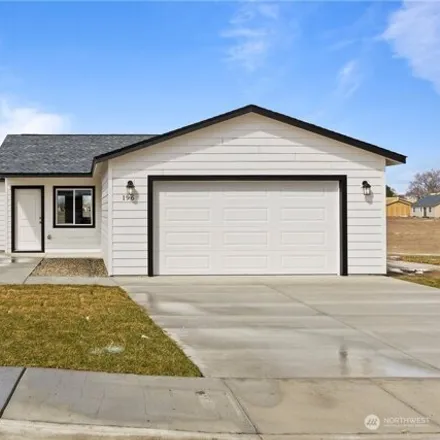 Buy this 3 bed house on 424 North Washington Street in Moses Lake, WA 98837